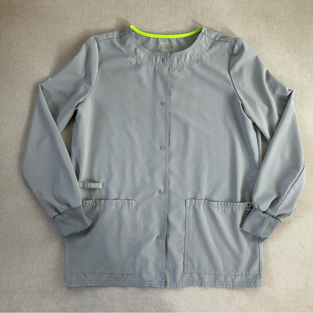 Scrubstar Gray Scrub Jacket. XS.